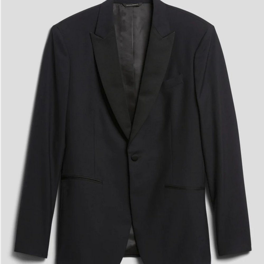 Slim Navy Blue Tuxedo Jacket